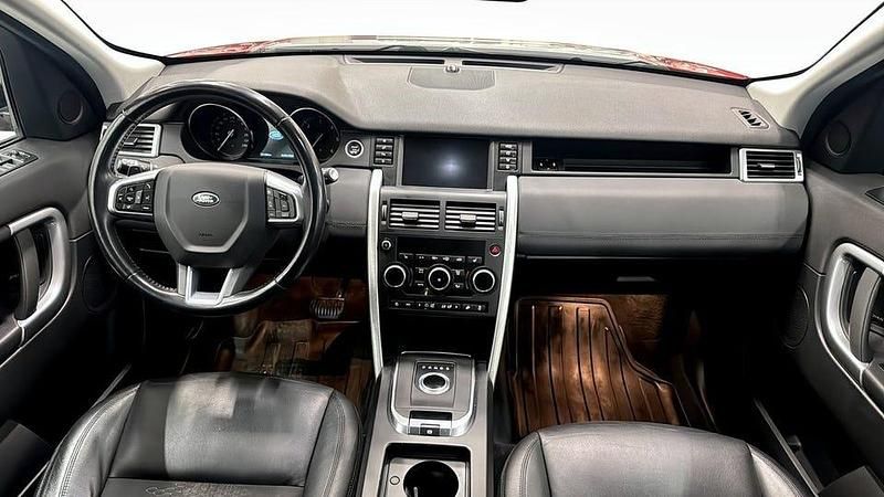 Begagnad Land Rover Discovery Sport Black Edition 180 HK (132 kW) 2018 Röd SUV