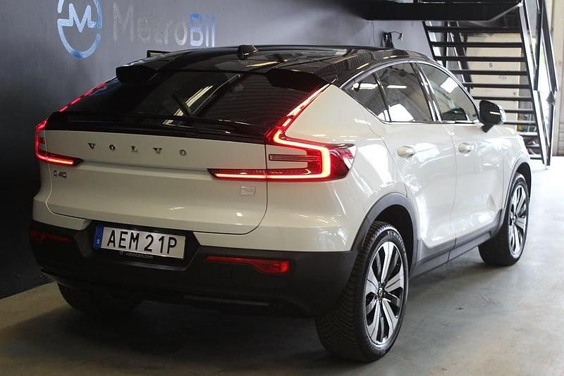 Begagnad Volvo C40 300 kW (408 HK) 2022 Vit SUV