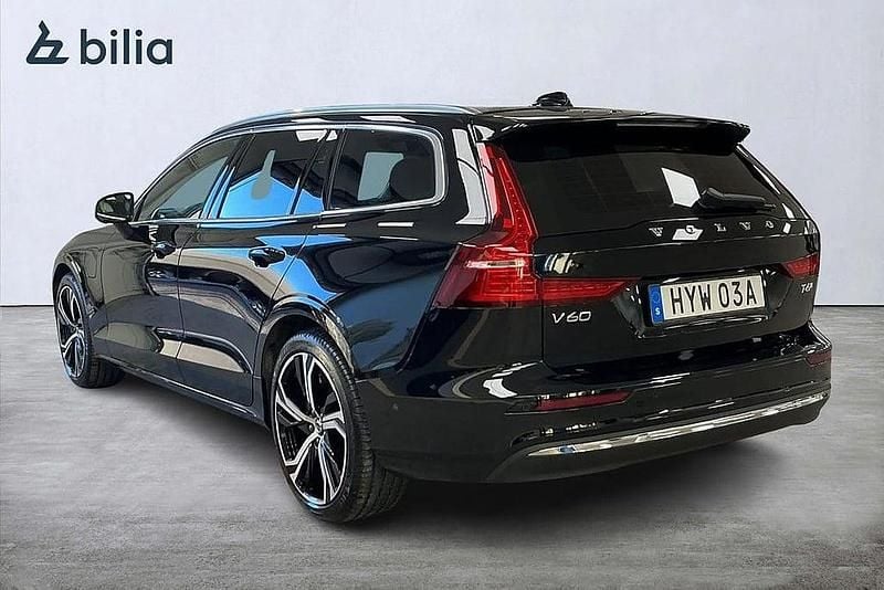Begagnad Volvo V60 Plus 349 HK (256 kW) 2025 Svart Kombi