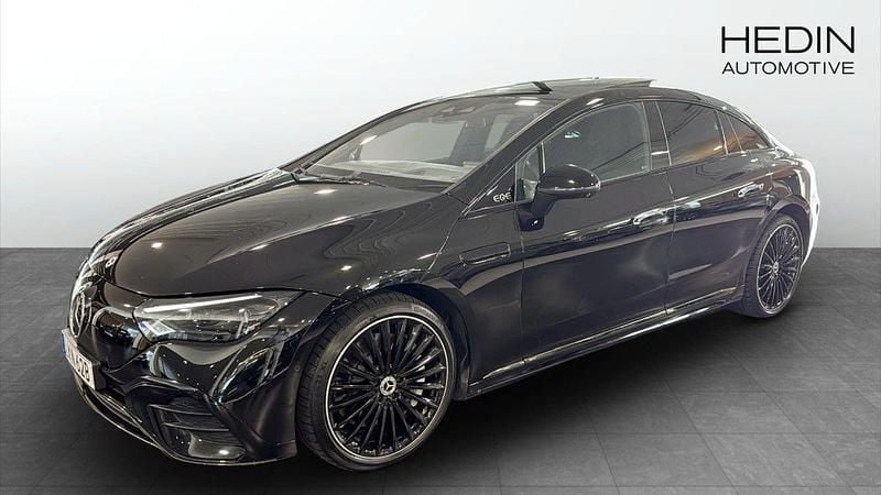 Svart (black) Begagnad 2022 Mercedes EQE350 AMG Sedan | 529 900 kr (Marknadspris) - Bild 1/4