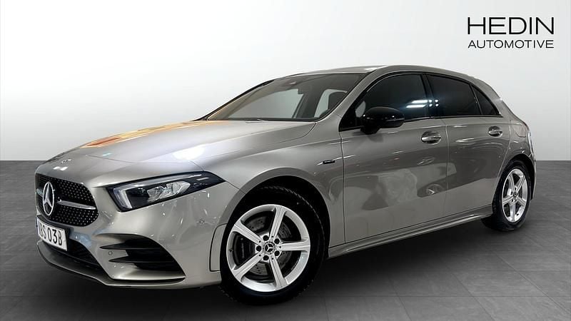 Begagnad Mercedes A250 AMG line 218 HK (160 kW) 2020 Silver Kombi