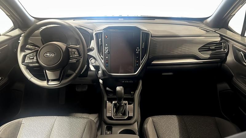 Begagnad Subaru Forester 2024 Grå SUV