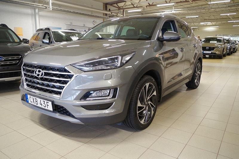 Grå Begagnad 2019 Hyundai Tucson Premium SUV | 234 000 kr (Lite dyr) - Bild 1/4