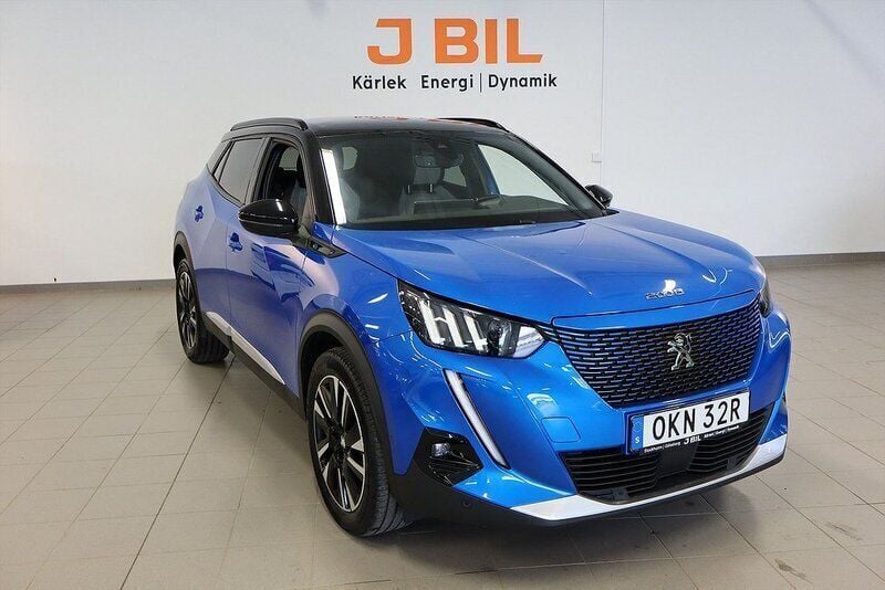 Blå Begagnad 2021 Peugeot e-2008 GT SUV | 204 900 kr (Marknadspris) - Bild 1/4