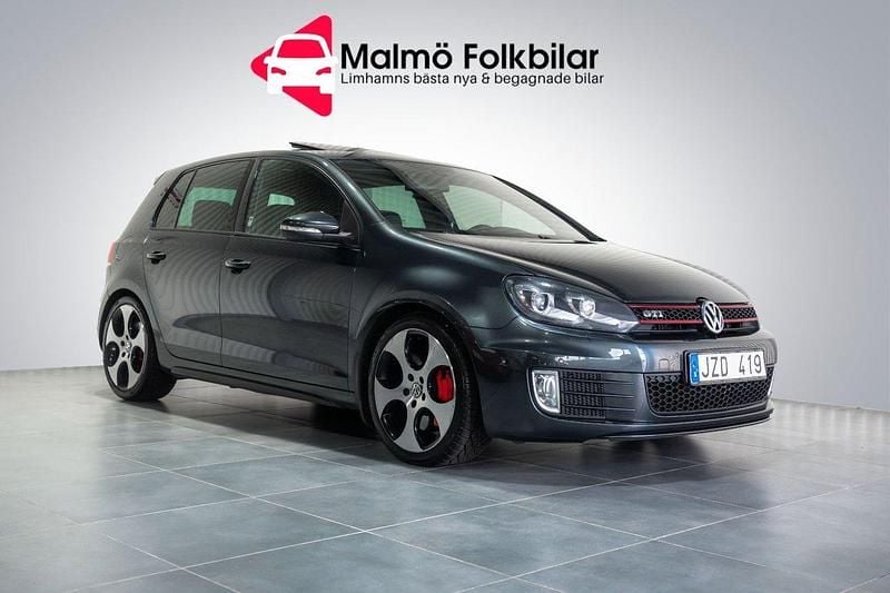 Mörkgrå Begagnad 2009 VW Golf VI GTI Halvkombi | 89 900 kr (Marknadspris) - Bild 1/4