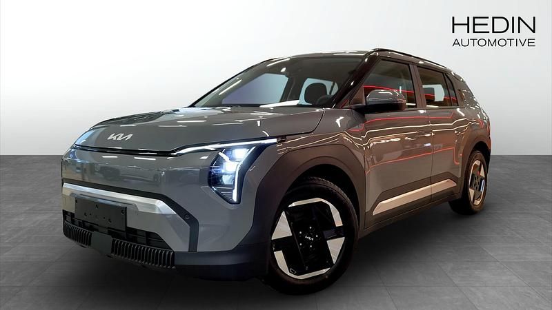 Grå Ny 2025 Kia EV3 SUV | 507 300 kr (Lite dyr) - Bild 1/4
