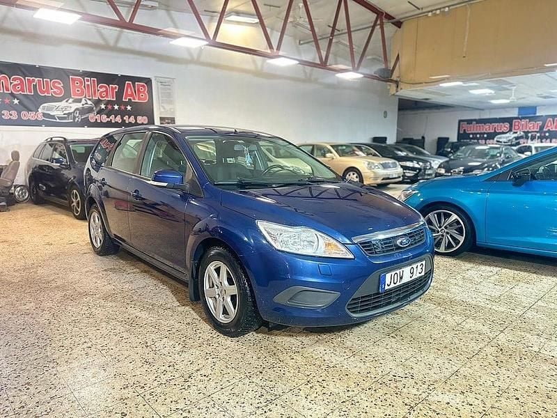 Begagnad Ford Focus Titanium 125 HK (91 kW) 2009 Blå Kombi