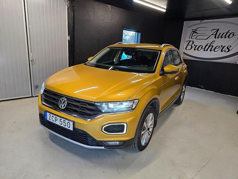 Gul Begagnad 2017 VW T-Roc SUV | 155 000 kr (Lite dyr) - Bild 1/4