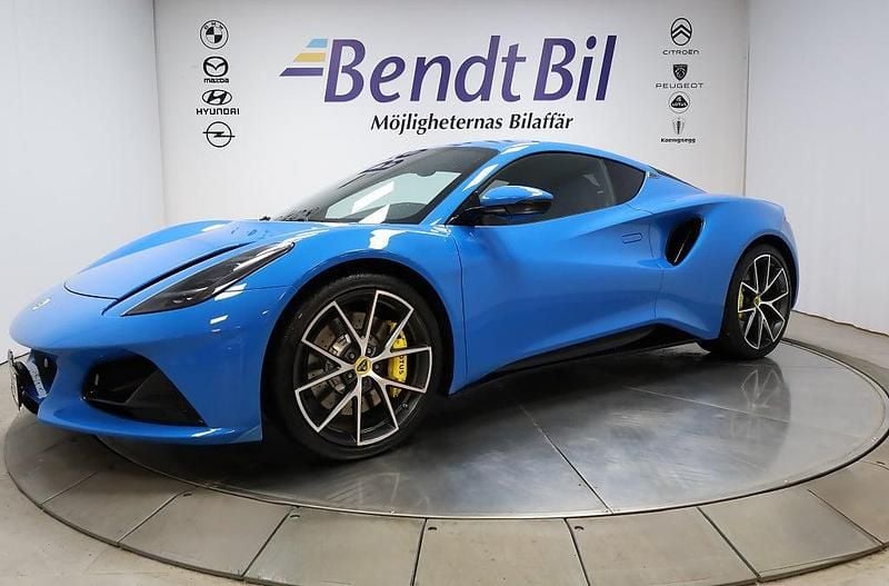 Begagnad Lotus Emira 407 HK (299 kW) 2023 Seneca blue Sportkupé