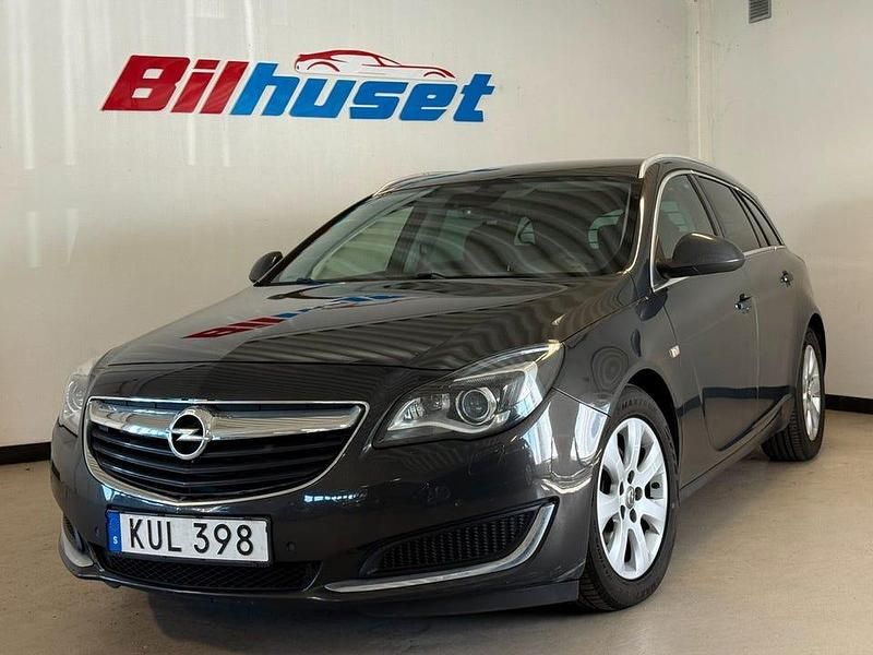 Grå Begagnad 2015 Opel Insignia Business Kombi | 93 000 kr (Marknadspris) - Bild 1/4