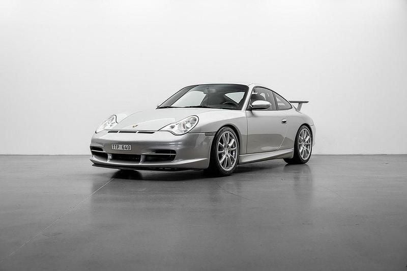 Silver Begagnad 2004 Porsche 996 | 1 049 000 kr - Bild 1/4