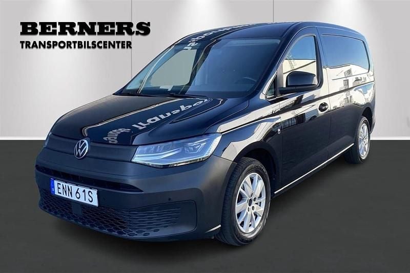 Svart Begagnad 2023 VW Caddy Maxi Minibuss | 289 900 kr (Bra pris) - Bild 1/4