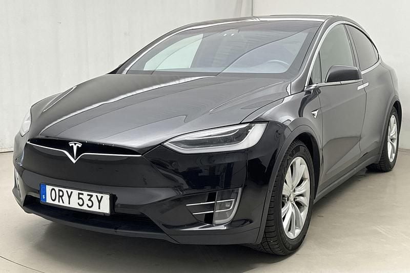 Svart Begagnad 2019 Tesla Model X SUV | 215 000 kr (Superpris) - Bild 1/4