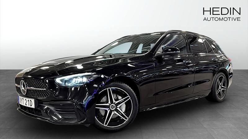 Svart (black) Begagnad 2022 Mercedes C300e AMG line Kombi | 414 900 kr (Dyr) - Bild 1/4