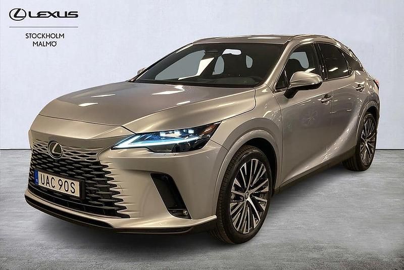 Silver Ny 2025 Lexus RX450h+ Executive Line SUV | 819 000 kr - Bild 1/4