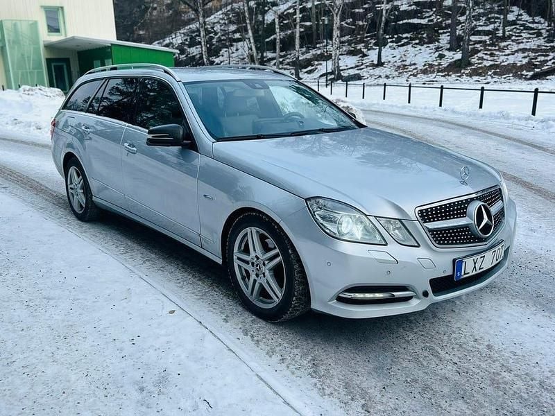 Begagnad Mercedes E220 Avantgarde 170 HK (125 kW) 2011
