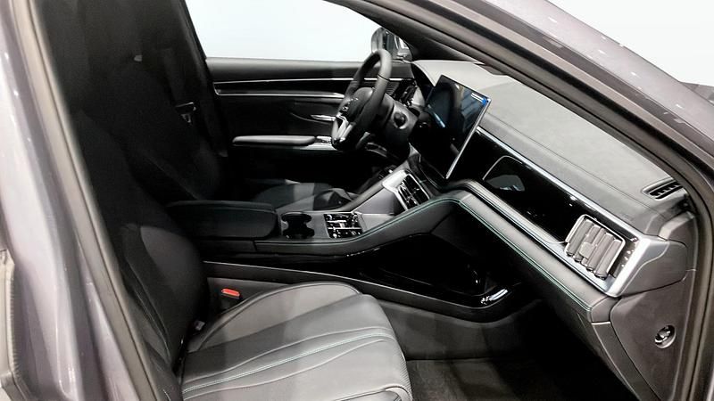 Ny BYD Seal U Boost 218 HK (160 kW) 2025 Svart SUV