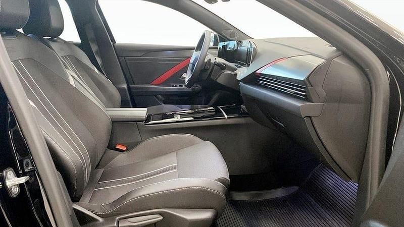 Begagnad Opel Astra GS Line 150 HK (110 kW) 2022 Svart Halvkombi