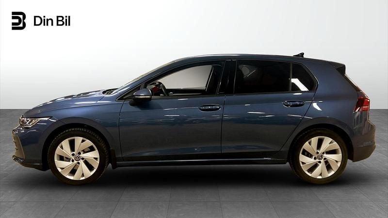 Begagnad VW Golf VIII Edition 150 HK (110 kW) 2024 Anemone blue metallic Halvkombi
