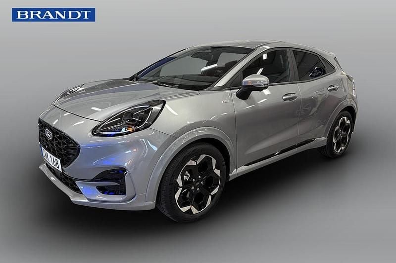 Grå Ny 2026 Ford Puma | 411 200 kr - Bild 1/4