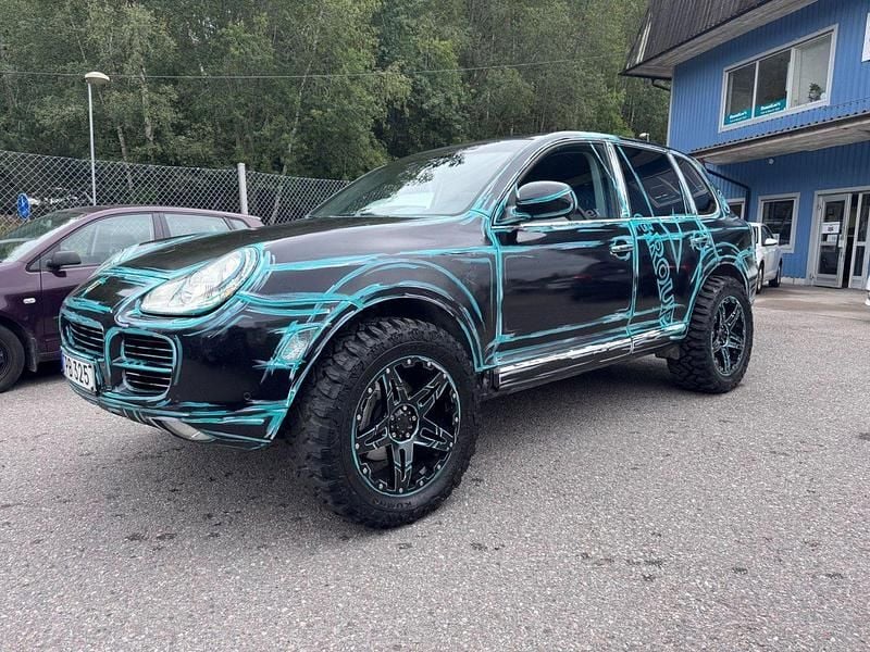 Svart Begagnad 2003 Porsche Cayenne S SUV | 89 900 kr - Bild 1/4