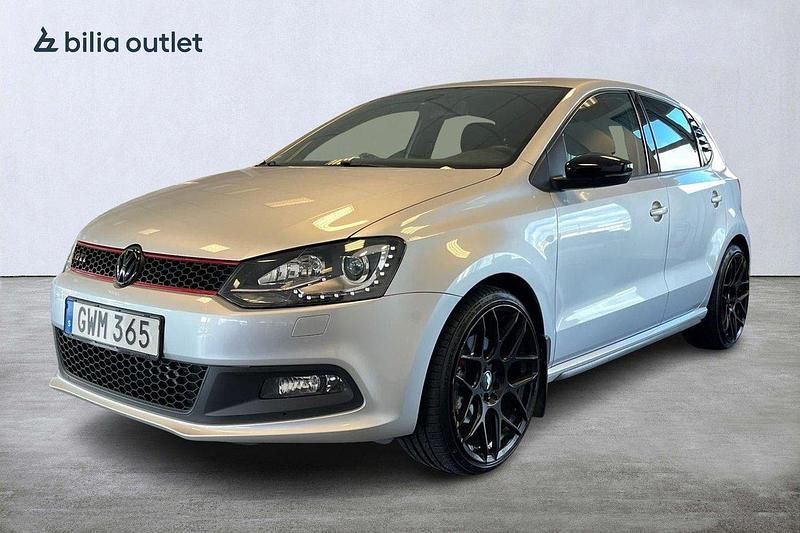 Silver Begagnad 2011 VW Polo GTI Halvkombi | 99 900 kr (Dyr) - Bild 1/3