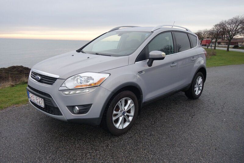 Grå Begagnad 2011 Ford Kuga Titanium S SUV | 79 900 kr (Marknadspris) - Bild 1/4