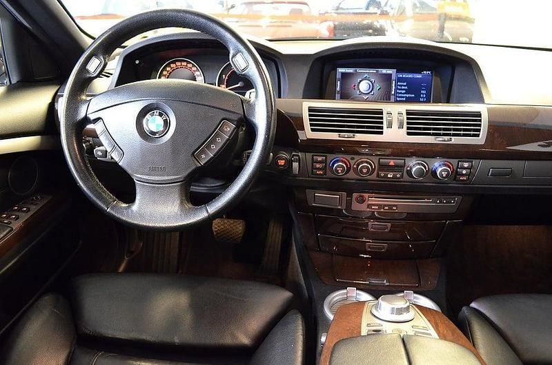 Begagnad BMW 730 Shadowline 231 HK (169 kW) 2008 Safirsvart metallic Sedan