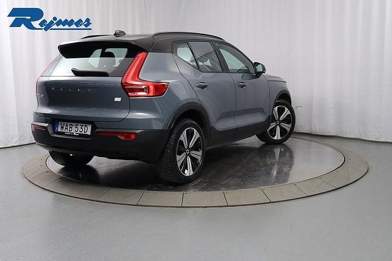 Begagnad Volvo XC40 Core 185 kW (252 HK) 2022 Grå (thunder grey metallic) SUV
