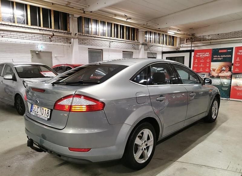 Begagnad Ford Mondeo Titanium X 140 HK (102 kW) 2007 Grå Halvkombi