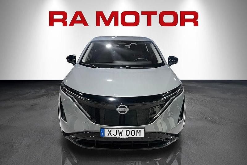 Begagnad Nissan Ariya Advance 160 kW (218 HK) 2022 Ljusgrå SUV