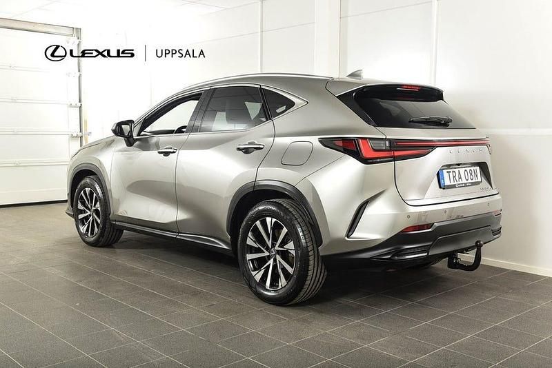 Begagnad Lexus NX450h+ Executive Line 309 HK (227 kW) 2022 Sonictitanium SUV