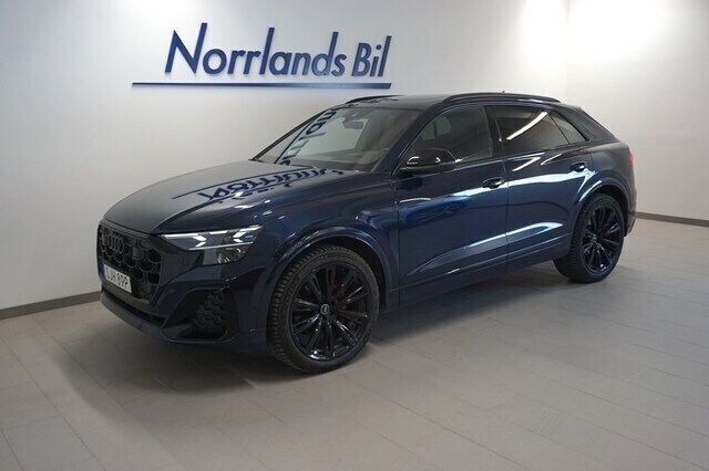 Waitomoblå metallic Begagnad 2024 Audi Q8 S-Line SUV | 1 079 000 kr - Bild 1/4