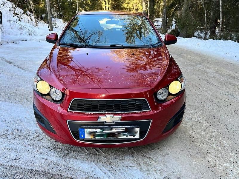 Begagnad Chevrolet Aveo 2012 Metallic