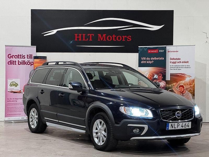 Mörkblå (blå) Begagnad 2015 Volvo XC70 SUV | 159 900 kr (Marknadspris) - Bild 1/4