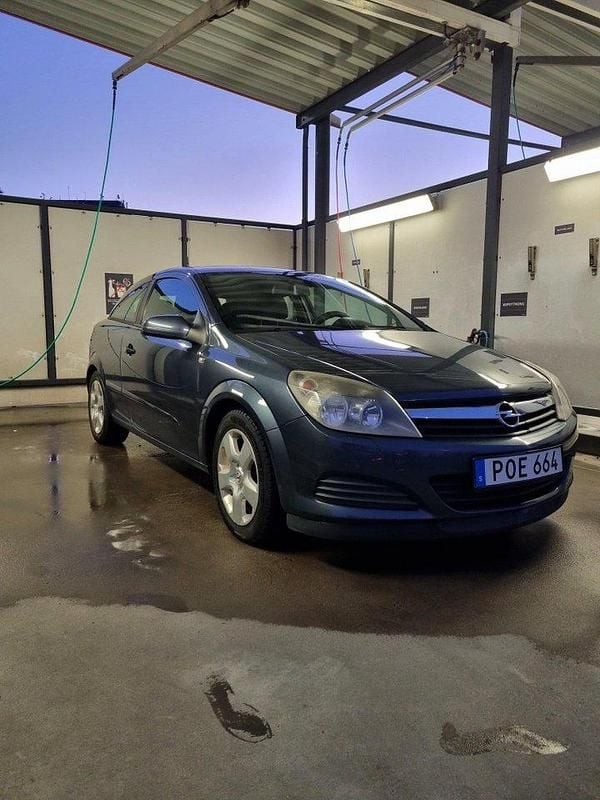 Blå Begagnad 2006 Opel Astra GTC Halvkombi | 21 900 kr - Bild 1/4