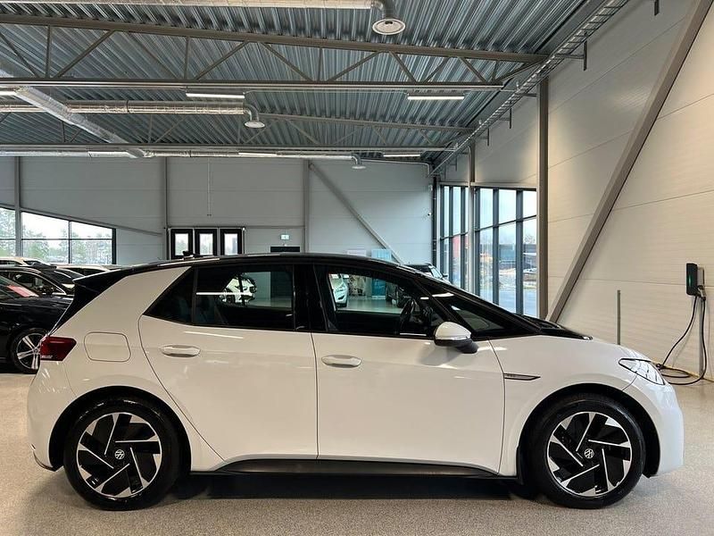 Begagnad VW ID.3 Pro Performance 150 kW (204 HK) 2021 Vit Halvkombi