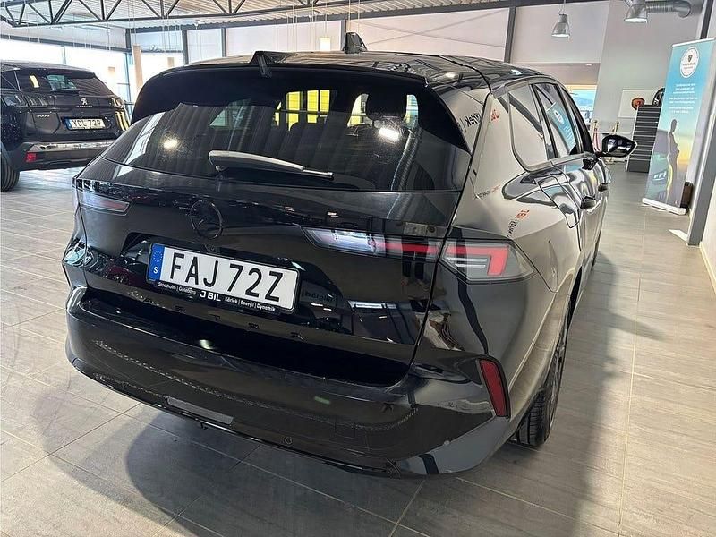 Begagnad Opel Astra 131 HK (96 kW) 2024 Svart Kombi