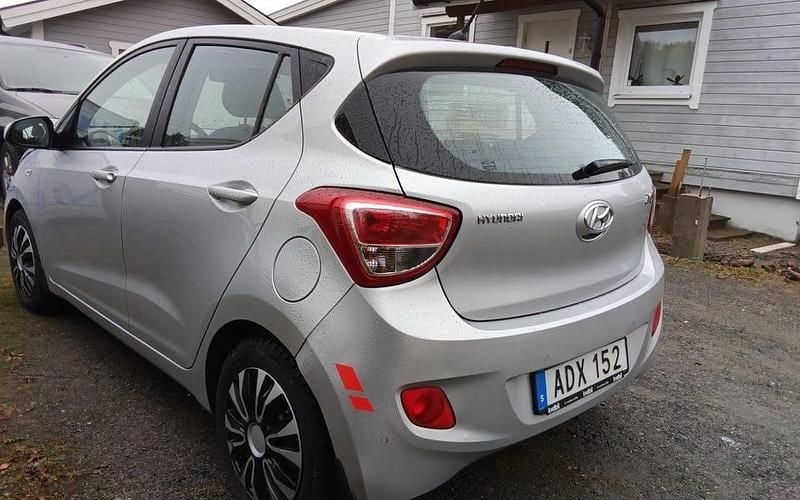 Begagnad 2014 Hyundai i10 Halvkombi | 45 000 kr (Marknadspris) - Bild 1/4