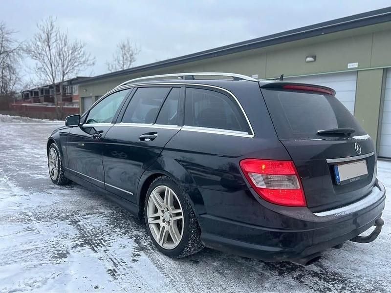 Begagnad Mercedes C320 224 HK (164 kW) 2008