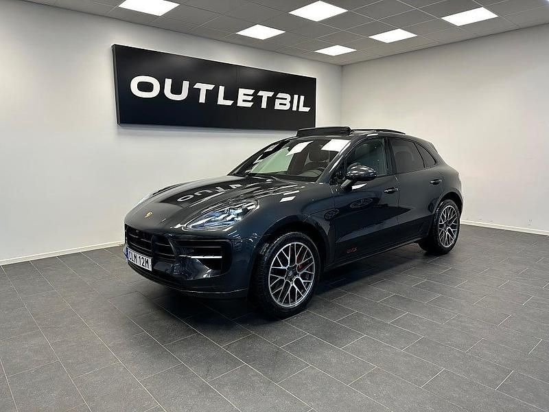 Grå Begagnad 2021 Porsche Macan GTS SUV | 719 000 kr - Bild 1/4