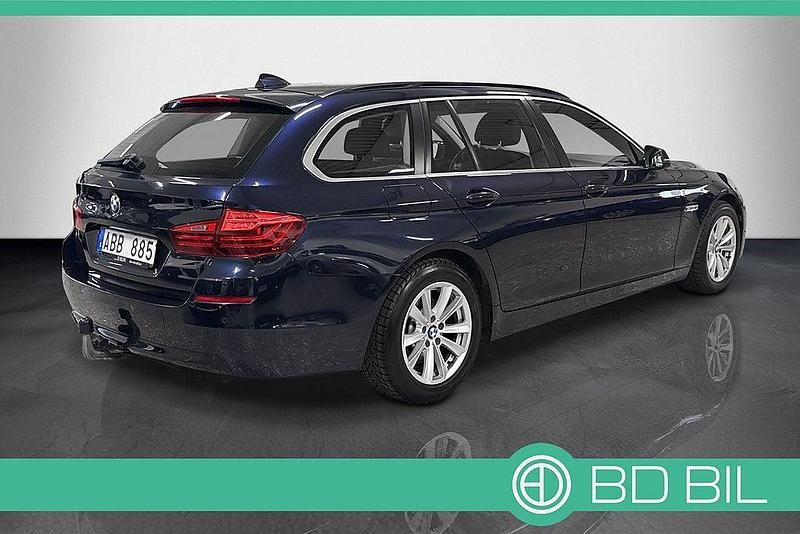 Begagnad BMW 520 Sport Line 184 HK (135 kW) 2013 Blå Kombi