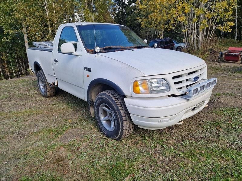 Vit Begagnad 2000 Ford F-150 Pickup | 80 000 kr - Bild 1/4