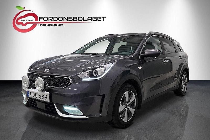 Grå Begagnad 2016 Kia Niro Advance SUV | 139 000 kr (Lite dyr) - Bild 1/4