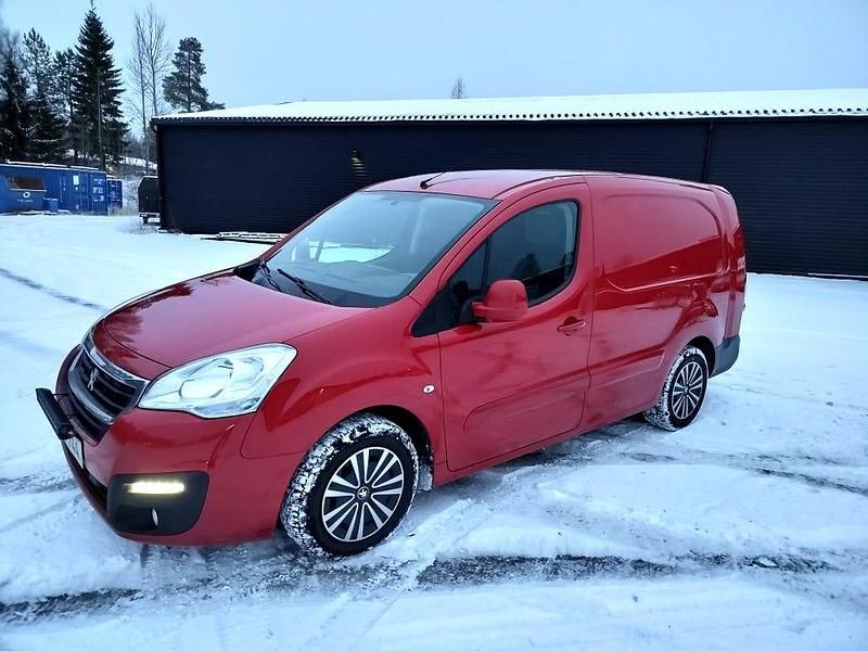 Begagnad 2017 Peugeot Partner Van | 55 000 kr (Superpris) - Bild 1/4