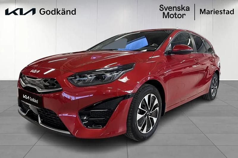 Röd Begagnad 2022 Kia Ceed Sportswagon Advance Kombi | 249 200 kr (Marknadspris) - Bild 1/4