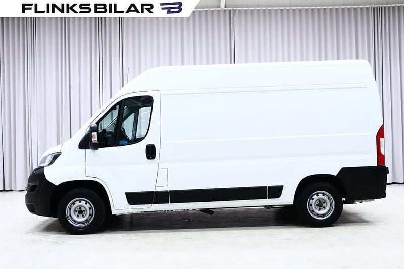 Vit Begagnad 2019 Peugeot Boxer Van | 149 900 kr (Bra pris) - Bild 1/4
