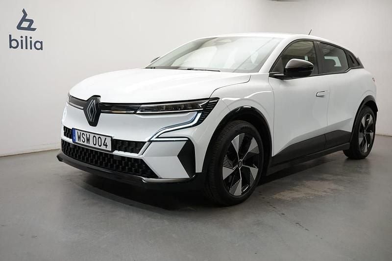 Vit Begagnad 2022 Renault Mégane Equilibre Halvkombi | 264 900 kr (Bra pris) - Bild 1/4