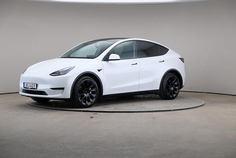Begagnad Tesla Model Y Long Range AWD 378 kW (514 HK) 2022 Vit SUV