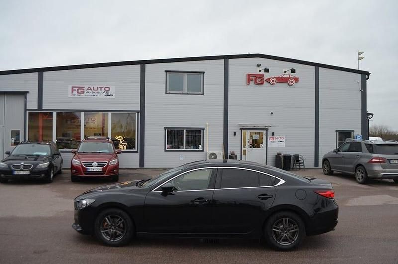 Svart Begagnad 2012 Mazda 6 Sedan | 109 000 kr (Marknadspris) - Bild 1/4